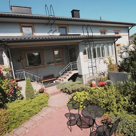 Kuukkarin Kortteeri 3*