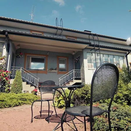 Kuukkarin Kortteeri 3* Pori